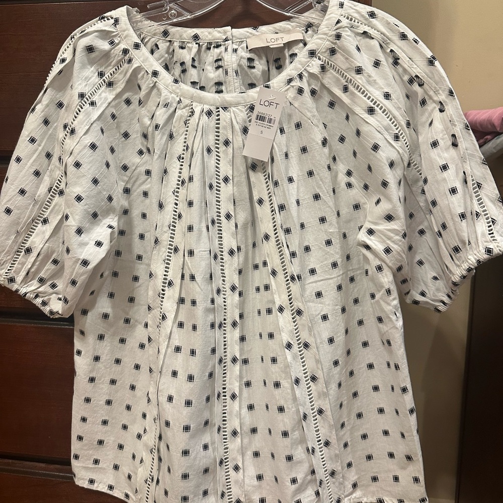 LOFT White and Black Puff Sleeve Blouse